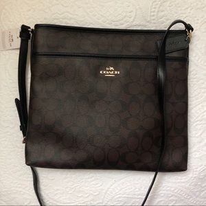 Coach NWT crossbody bag🤍